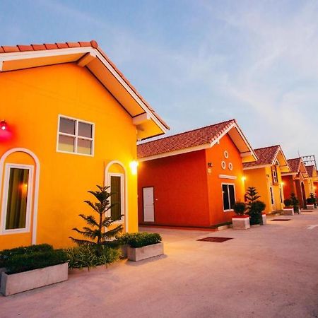 Windsor Resort Lop Buri Εξωτερικό φωτογραφία
