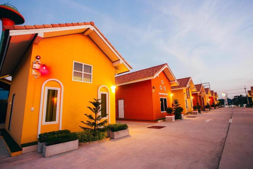 Windsor Resort Lop Buri Εξωτερικό φωτογραφία