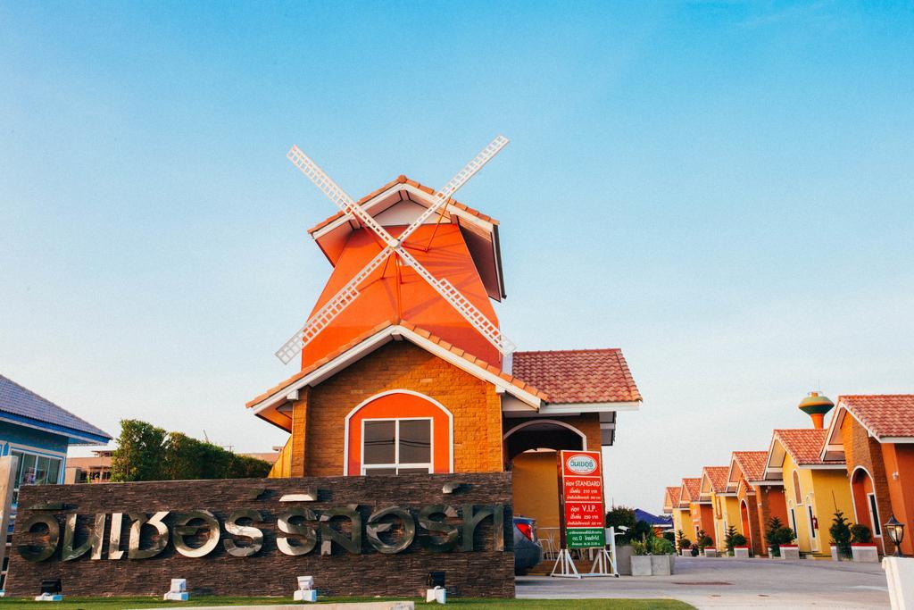 Windsor Resort Lop Buri Εξωτερικό φωτογραφία