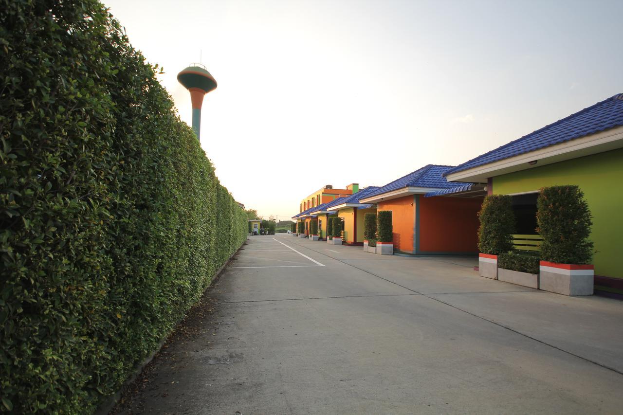 Windsor Resort Lop Buri Εξωτερικό φωτογραφία